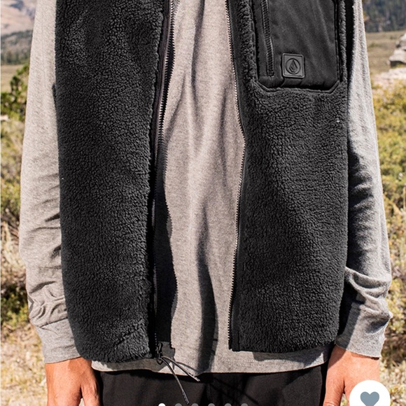I am selling a brand new, never worn Volcom Fuzzer Vest. Still in the box. - Picture 7 of 7